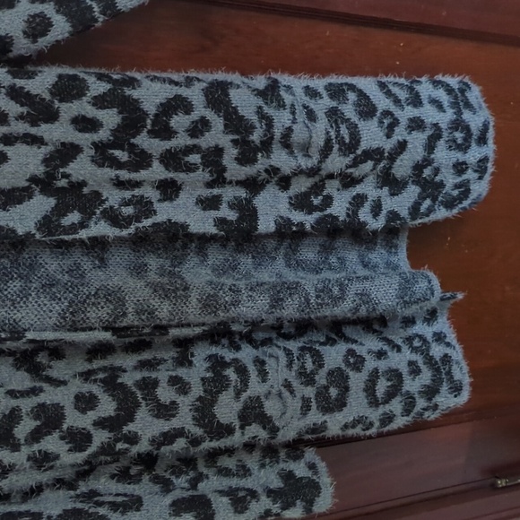 August Silk Gray & Black Animal Print Long Sleeve Open Duster Cardigan Size Lg - Picture 3 of 7